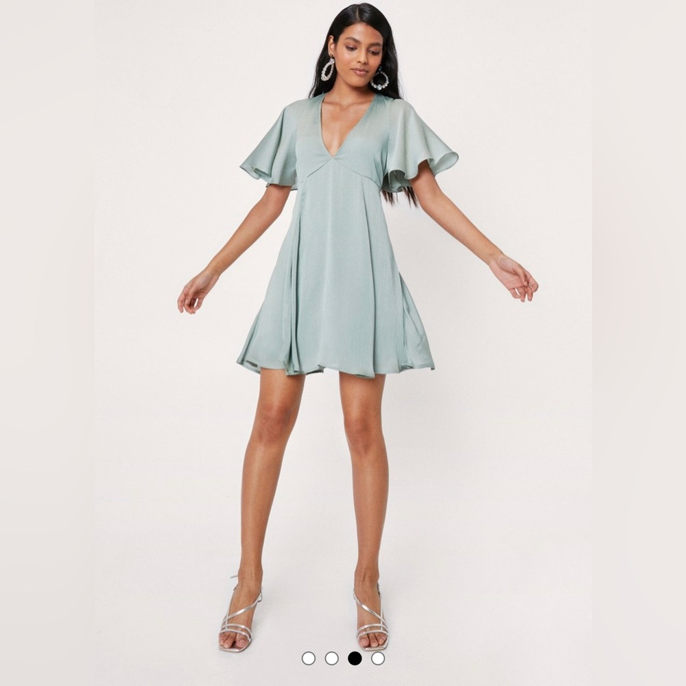Chiffon Open Back V Neck Mini Dress